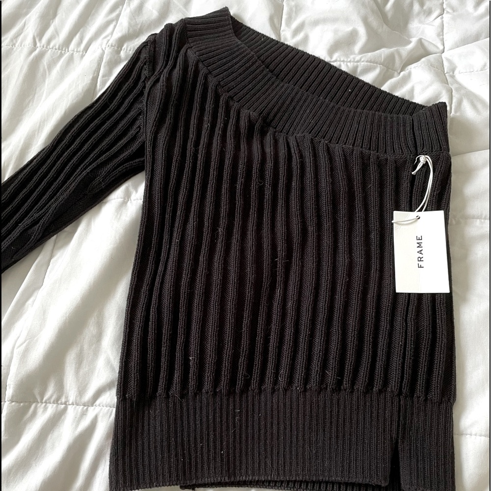 NWT Frame Cable Knit One Shoulder Sweater - Picture 5 of 7